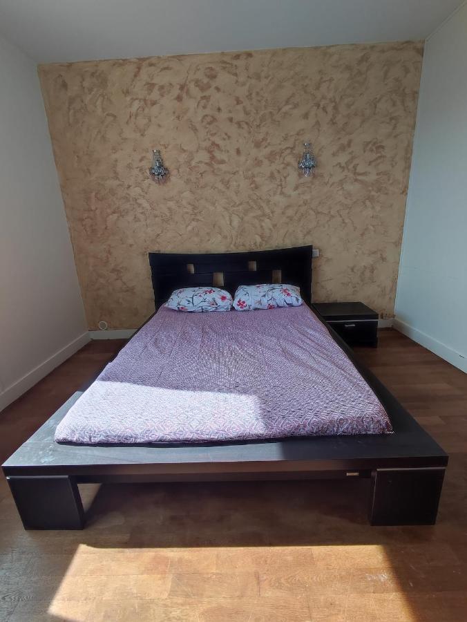Agreable Appartement Familial Avec Jardin 布鲁瓦 外观 照片