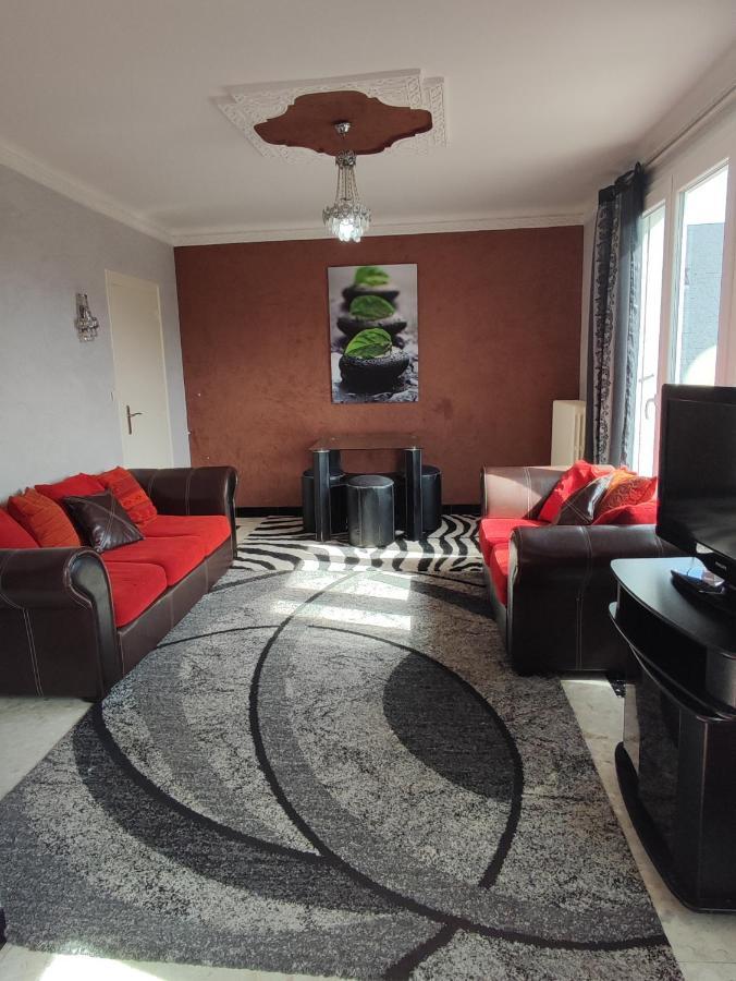 Agreable Appartement Familial Avec Jardin 布鲁瓦 外观 照片